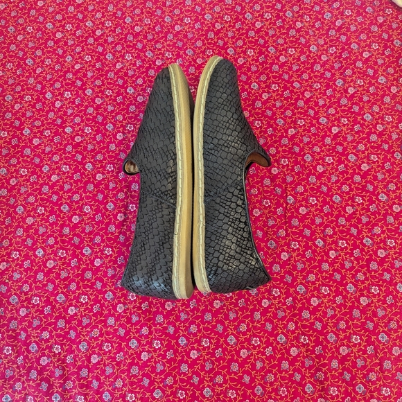 Charix Wild Slip On Shoes Woven Leather Artisan Black Tan Flats Loafers - Picture 4 of 10